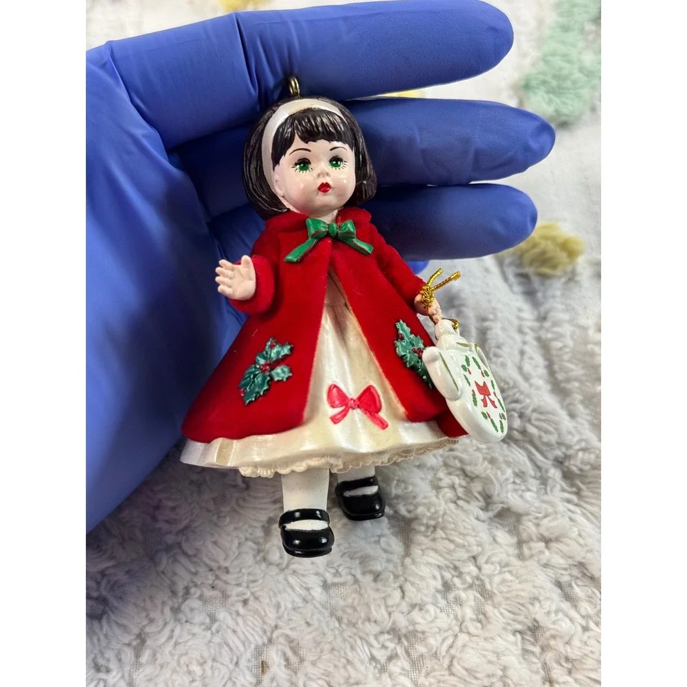 Hallmark Keepsake Madame Alexander Christmas Tea Wendy Ornament 2006 QXI6282